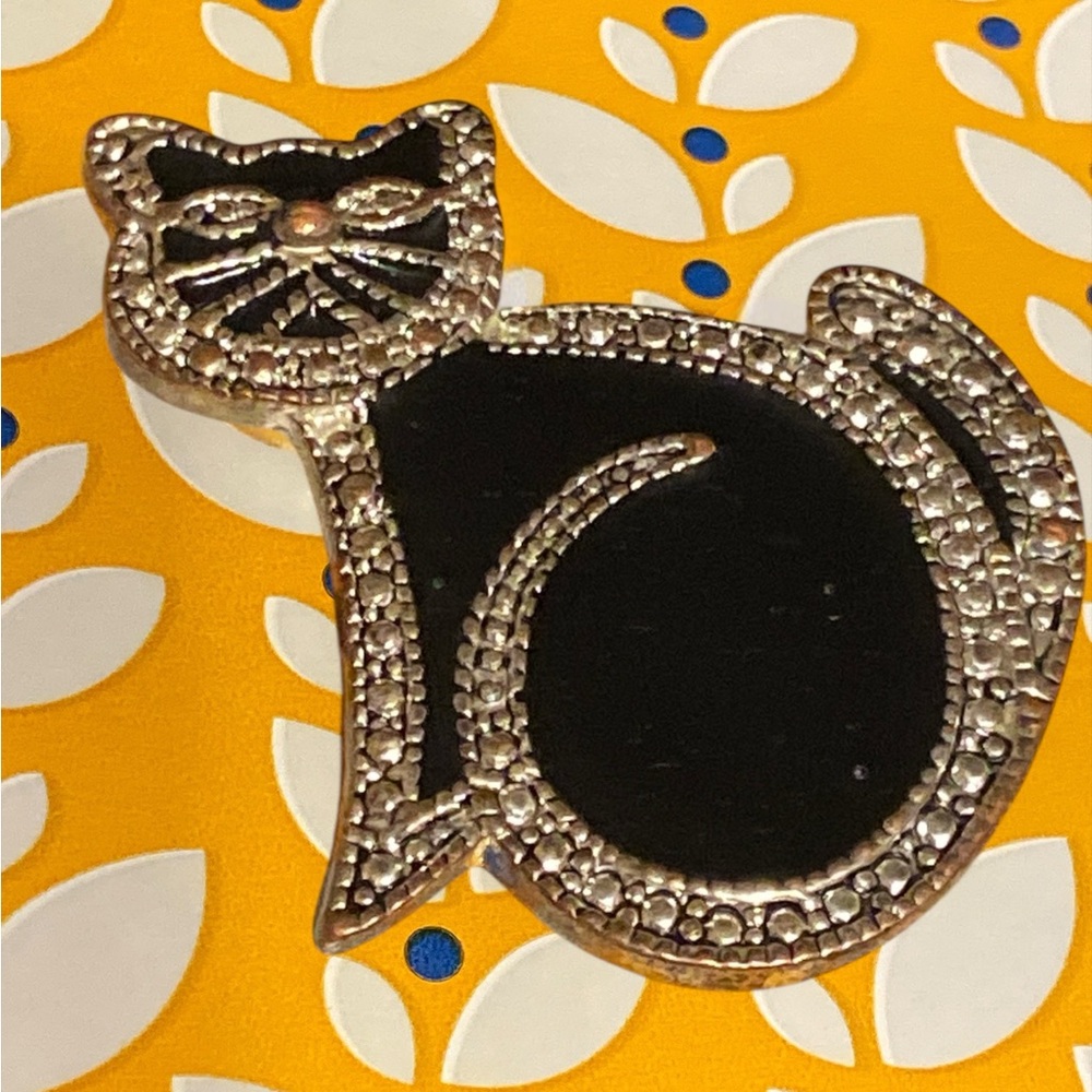 Elegant Black Cat Brooch